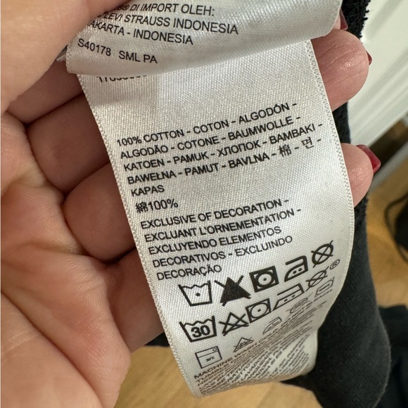 EUC Levi’s 90s Logo Crewneck Sweatshirt - Men’s Size S - Picture 3 of 4